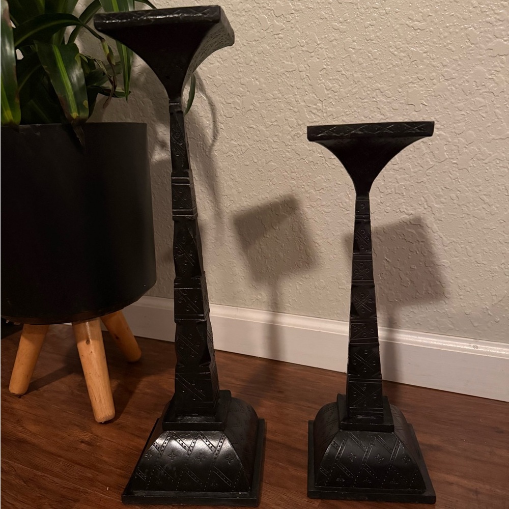 Pair of Cast Iron Pedestals with Decorative Pattern, Square Tops, 17" & 13" Tall - Picture 2 of 11